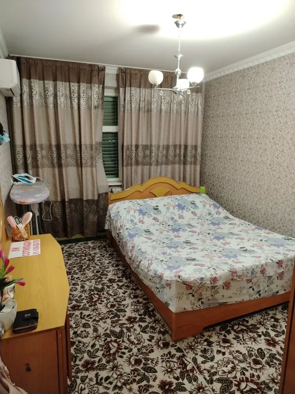 Квартира продаётся: 2-комнатная, переделана в 3-комнатную, Фергана 5