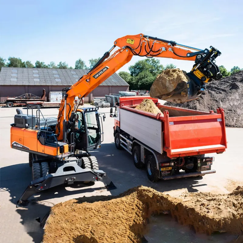 Экскаватор DEVELON (DOOSAN) DX140W есть в наличии — фото 1