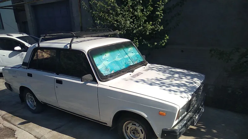 Vaz 2107 sotiladi