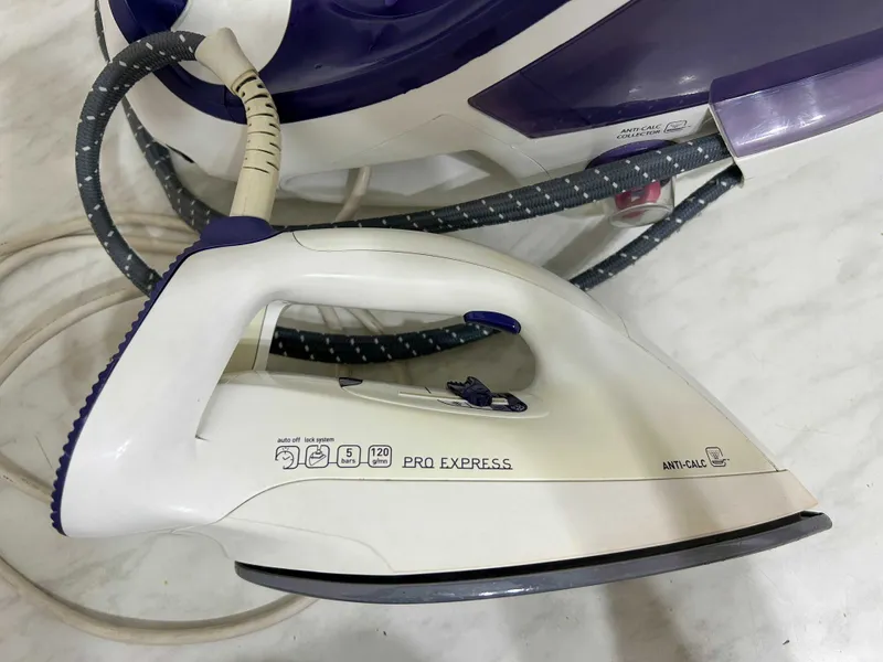 Утюг с парогенератором Tefal Pro Express GV8320 (требуется ремонт!) — фото 1