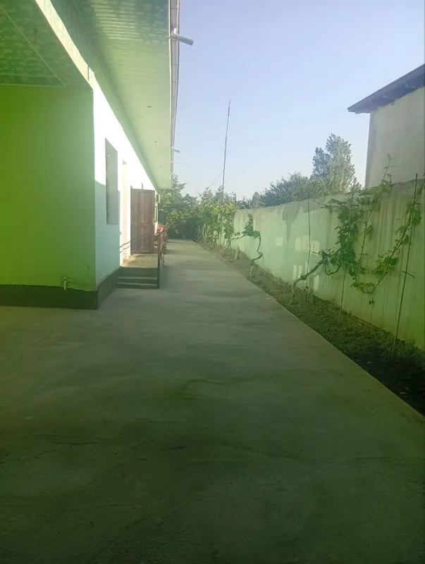 Hovli uy sotiladi 7 Hovli uy sotiladi 7