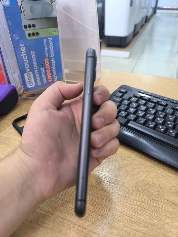 Iphone 11 smartfon 4 Iphone 11 smartfon 4