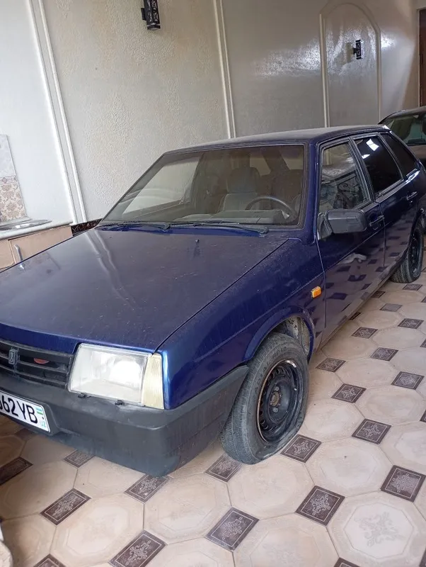 Продаю легковой автомобиль, 1