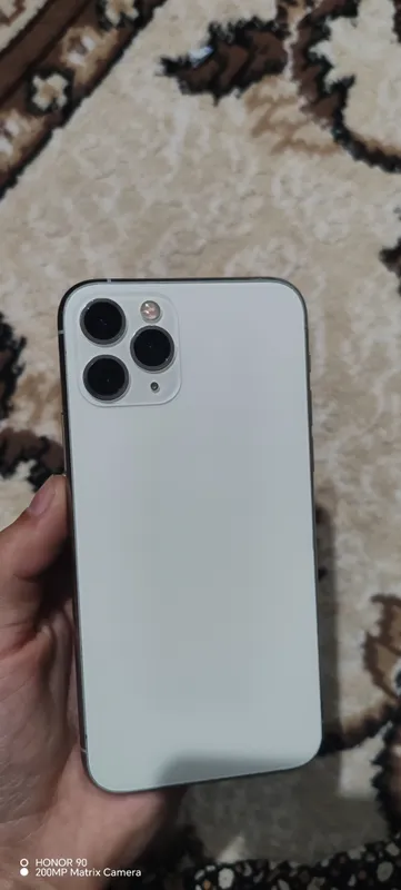 Iphone 11 pro sotiladi yoki obmen