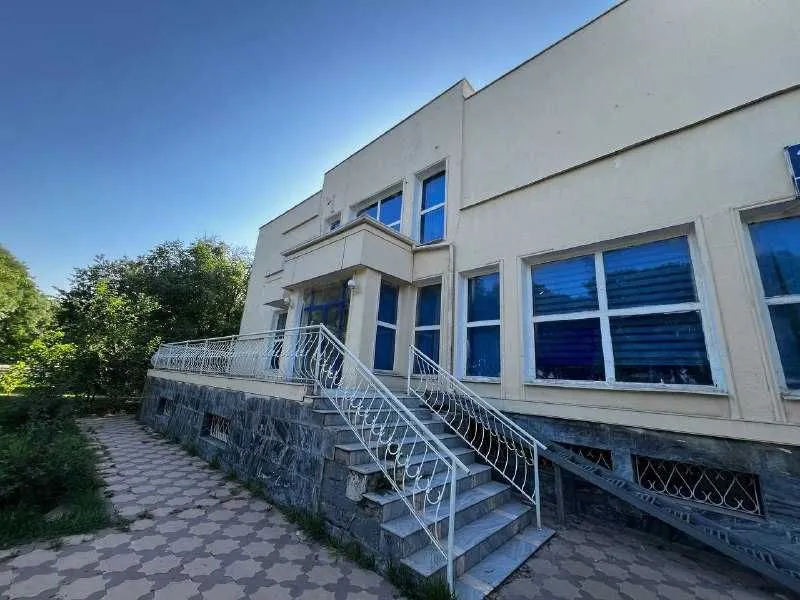 Продаётся отдельно стоящее здание с действующей частной клиникой