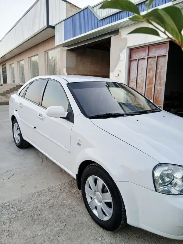 Продаётся Chevrolet Lacetti 5 Продаётся Chevrolet Lacetti 5