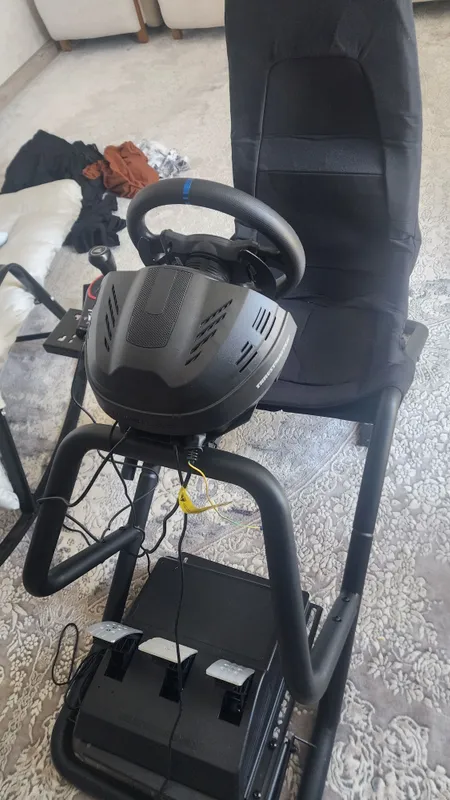 Thrustmaster t300 Real Avtomobil 3 Thrustmaster t300 Real Avtomobil 3