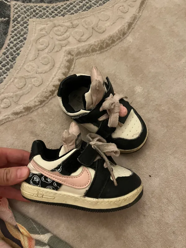 Кроссовки Nike 1 Кроссовки Nike 1