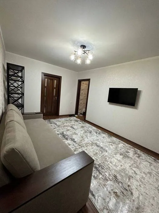 Mirobod tumanida 57 m² li 2 xonali kvartira sotiladi 2