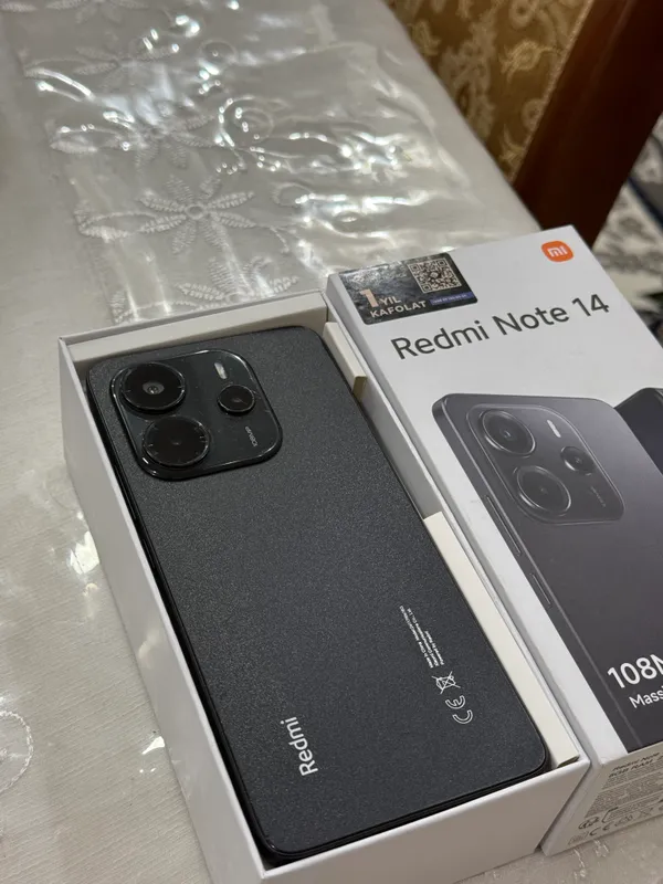 Redmi Note 14, идеальное состояние, 8/128, есть кардар 4 Redmi Note 14, идеальное состояние, 8/128, есть кардар 4