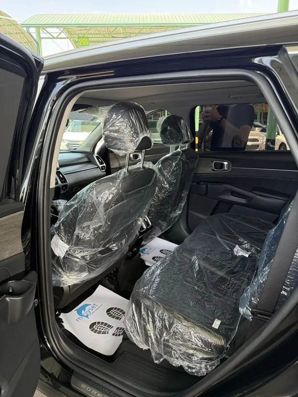 kia sorento 2.5 2023 yil 7 kishlik toza — фото 4