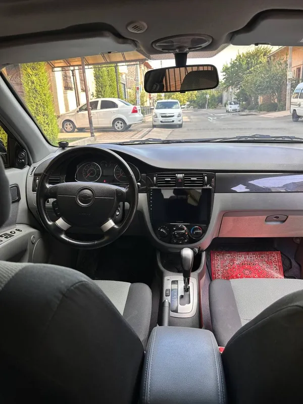 Chevrolet jentra 5