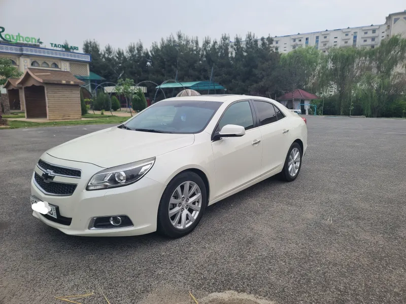 Chevrolet Malibu 1. 3pozitsiya