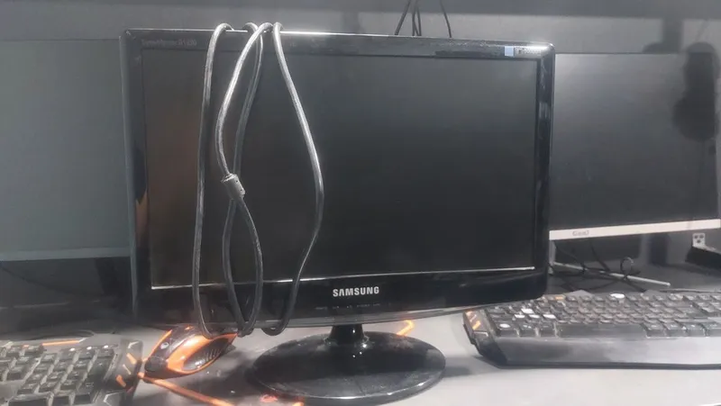 samsung ekran. zapchast