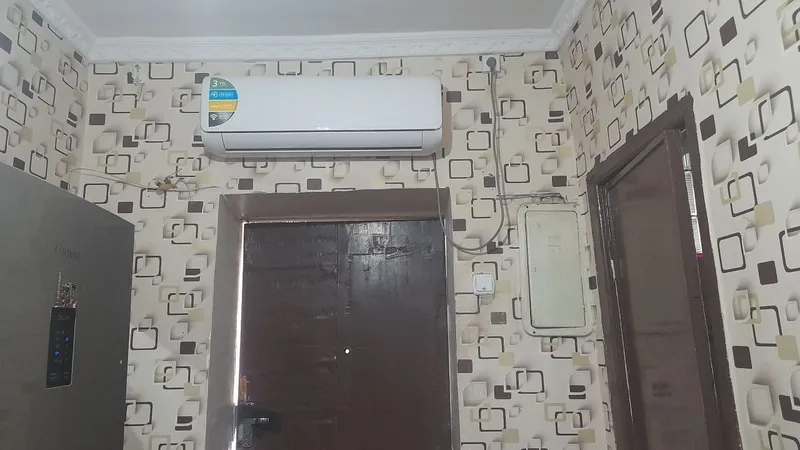 Viloyati hokimyatni oldida uy sotiladi 2 xonali 2 etaj — фото 3