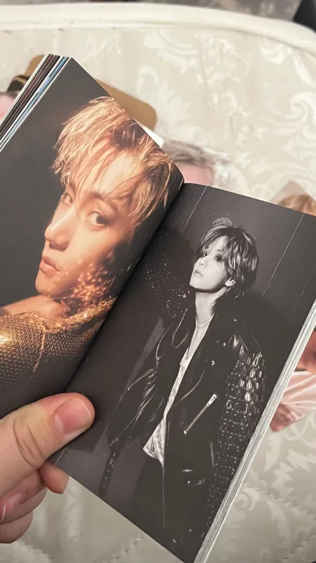 BTS V альбом Layover Weverse + фотокарты — фото 1