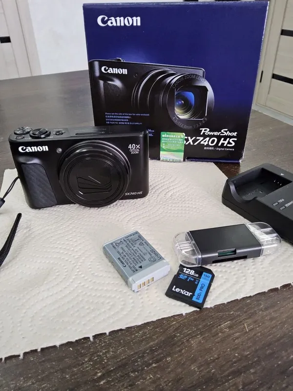 Продам фото аппорат Canon SX740HS — фото 1