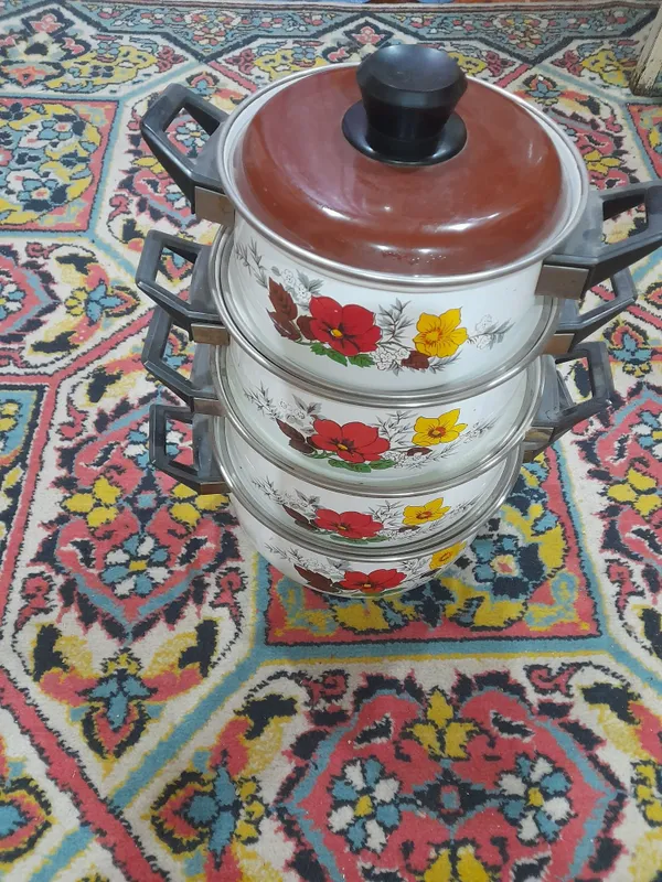 Кастрюли эмалированые.Набор. 2 Кастрюли эмалированые.Набор. 2