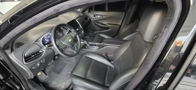 Malibu 2 Premier 2022 7 Malibu 2 Premier 2022 7