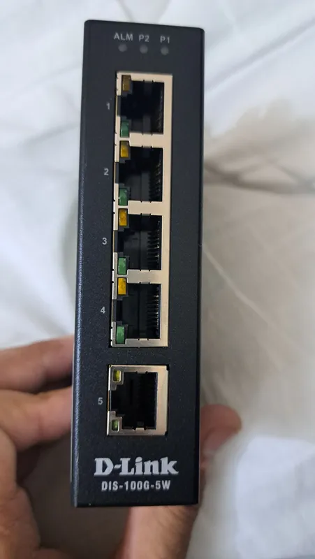 Продаётся коммутатор D-Link DIS-100-G-5W — фото 1