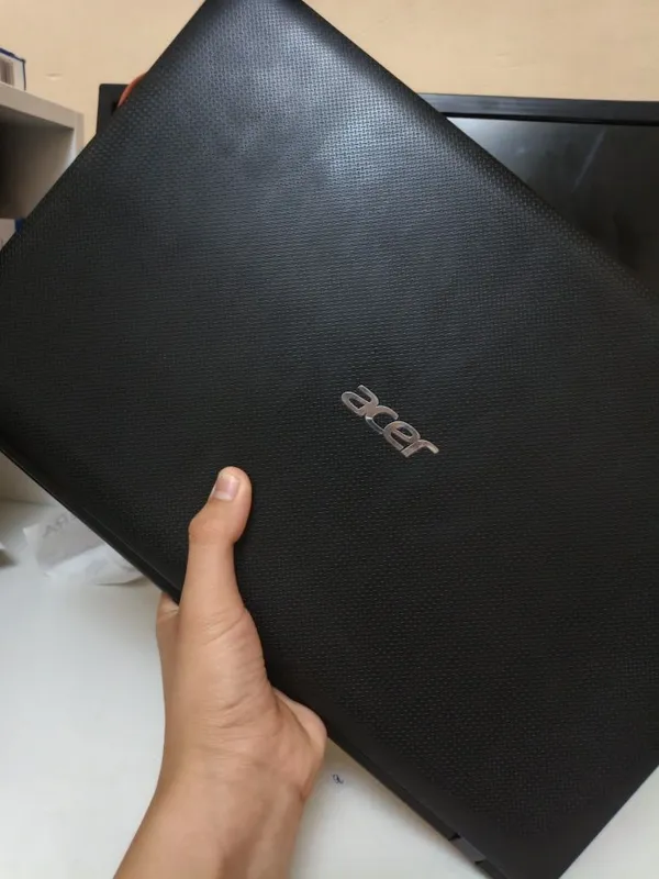 Acer ноутбук рабочий в идеальном комплектации