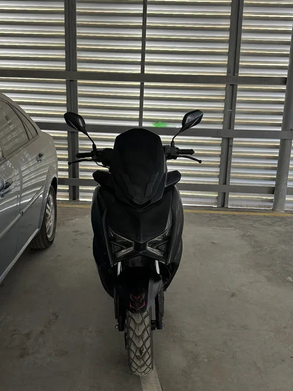 Moto, mototsikl qmax