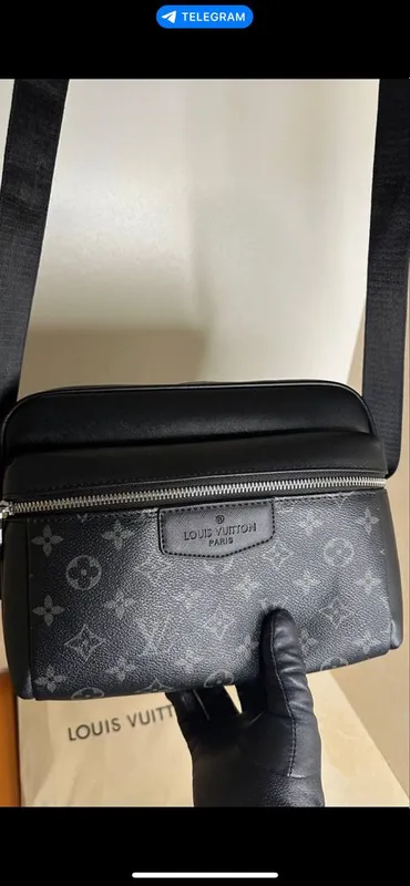 Сумка Louis Vuitton — фото 1