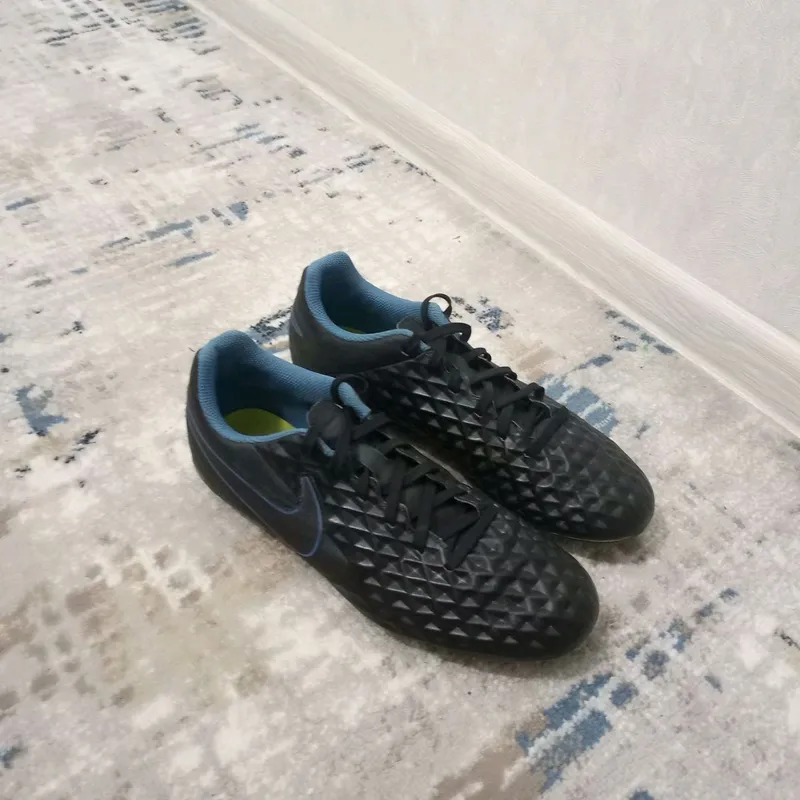Продаются бутсы Nike Tiempo в хорошем состояние