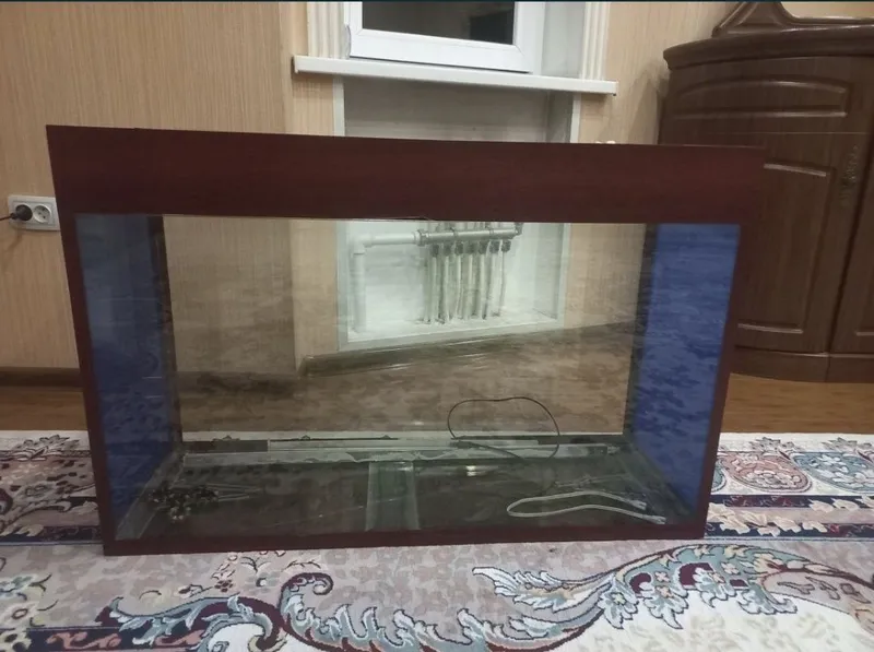 Аквариум срочно продается 1 Аквариум срочно продается 1