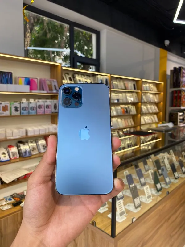 iPhone 12 Pro iPhone 12 Pro