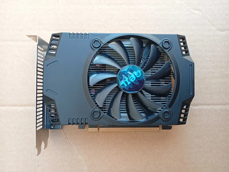 Videokarta - GEIL RX 560 4gb DDR5