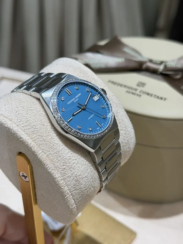Женские часы Frederique Constant Highlife Automatic с бриллиантами 8 Женские часы Frederique Constant Highlife Automatic с бриллиантами 8