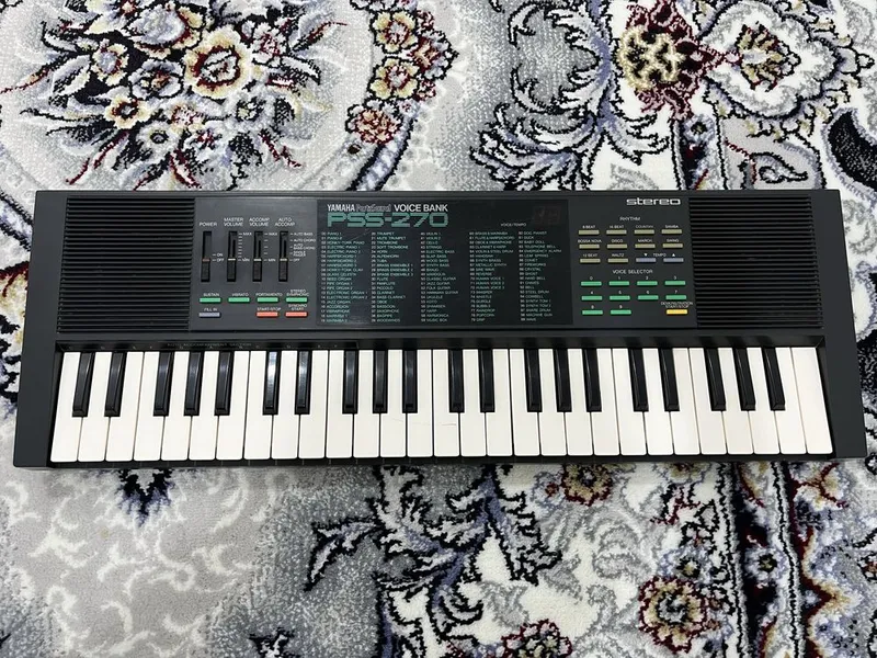 Pianino (sintezator) - YAMAHA PSS-270