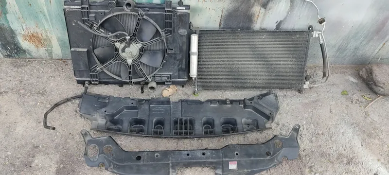 Продаются запчасти для автомобиля Ниссан Тиида, радиатор, вентилятор, — фото 1