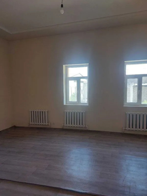 200 m² maydonga ega noturar joy ijaraga beriladi. 4 200 m² maydonga ega noturar joy ijaraga beriladi. 4