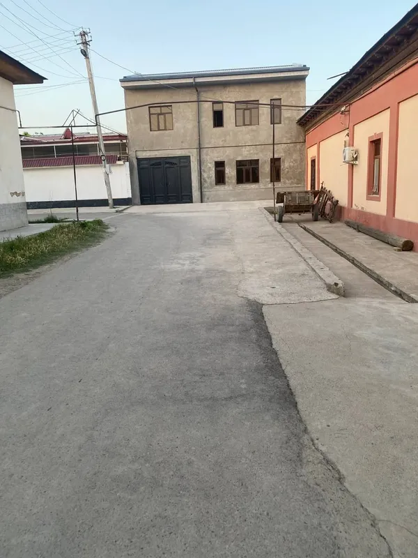Nazarbek ittifoq uy sotilada