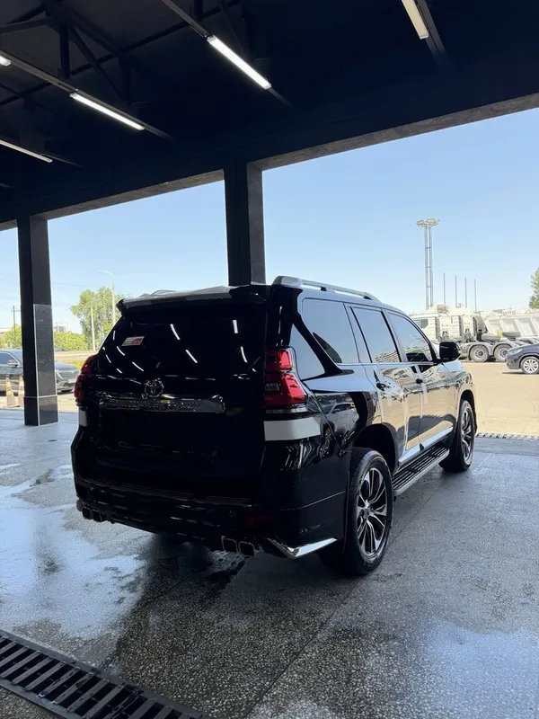 Toyota Land Cruiser Prado 150 5 Toyota Land Cruiser Prado 150 5