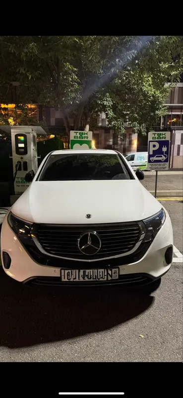 Mercedes eqc 350 1