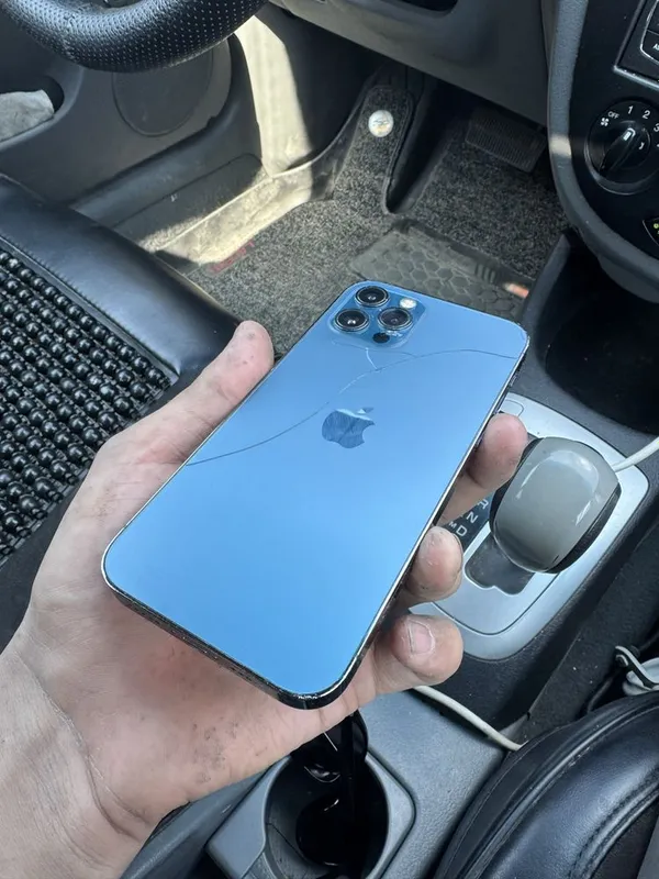 Iphone 12 pro B/A 6 Iphone 12 pro B/A 6