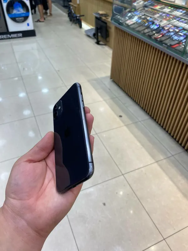 iphone 11 sotiladi 4