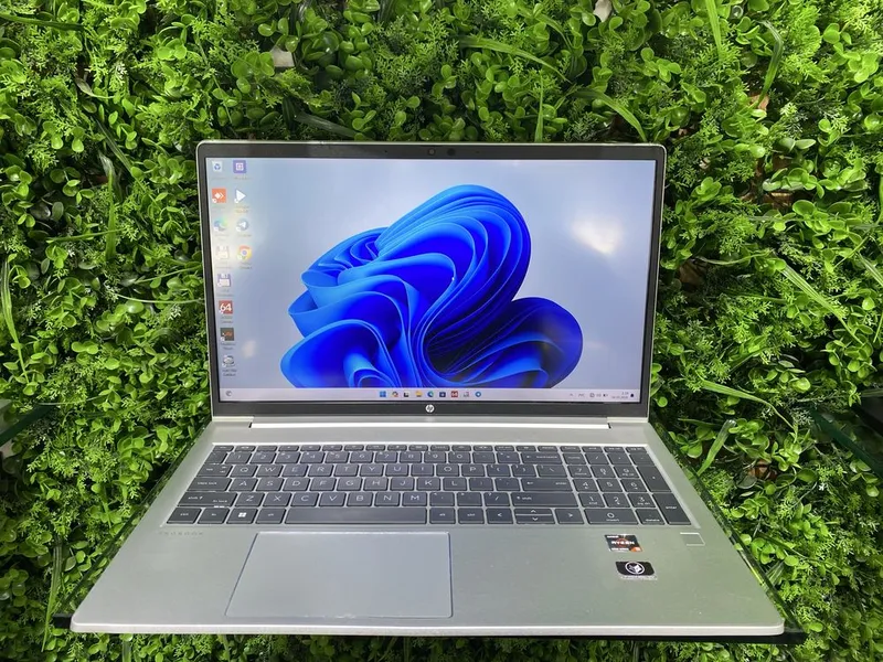 Hp probook 16/512 ssd holati yangidek dasturlash sohalari uchun — фото 3