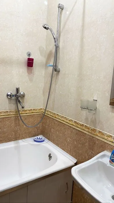 2-комнатная квартира, 50м², 2/4 — Лабзак (ориентир ТАТУ) 8