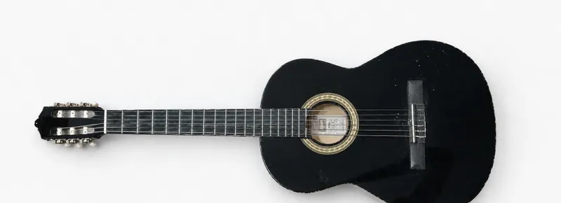 Классическая гитара Ashton CG44 BK 4/4 + чехол и каподастр 2 Классическая гитара Ashton CG44 BK 4/4 + чехол и каподастр 2