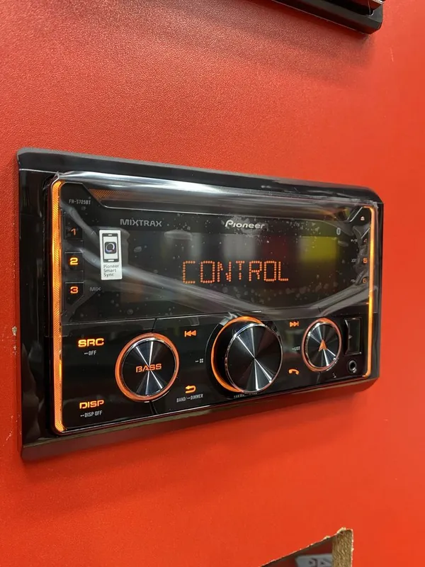 Pioneer FH-S725BT — фото 1