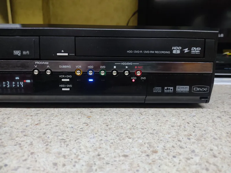 Toshiba DVD HDD VHS recorder 3 Toshiba DVD HDD VHS recorder 3