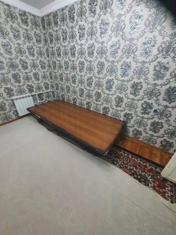 Stol sotiladi. Algoritm 31 kvartalda. O‘lchami 243×110