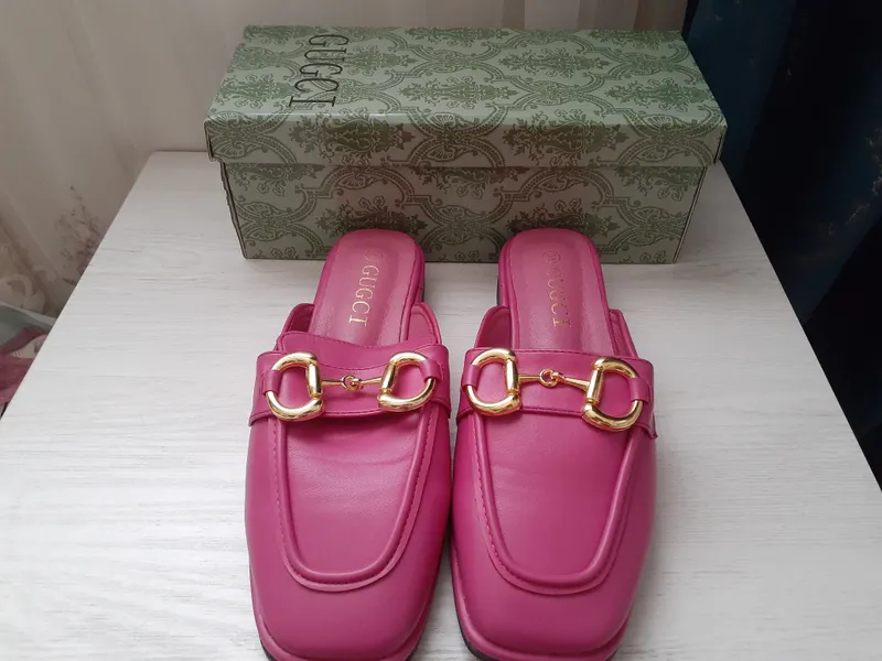 Yangi Gucci tapochka