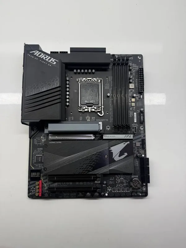 Gigabyte Z790 Aorus — фото 3