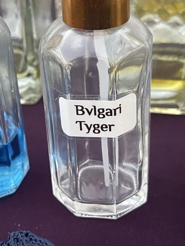 Mushkambar parfume fransiya shvetsariya