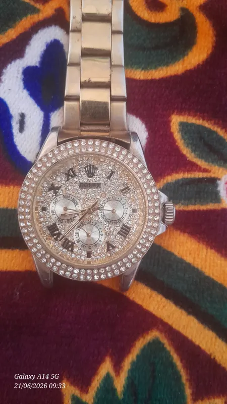 Original Rolex soati sotiladi holati alo